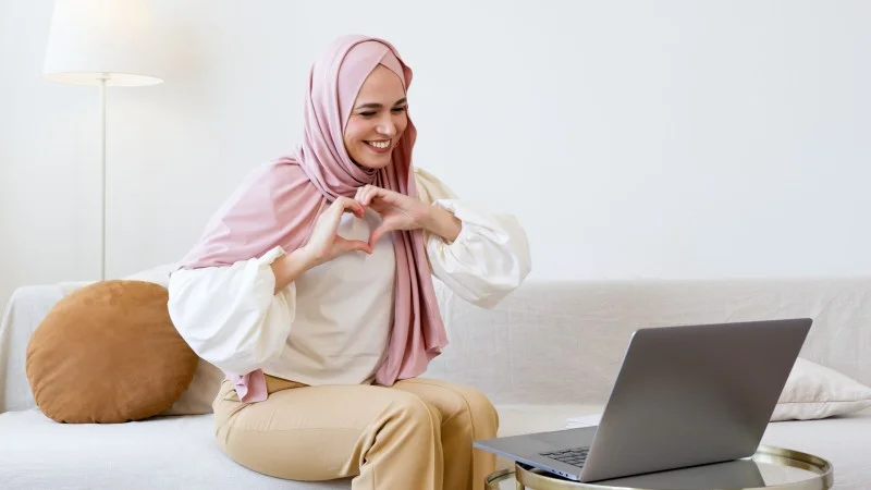 Female Quran teacher giving a live online Tajweed lesson at Al Hasan Online Quran Academy