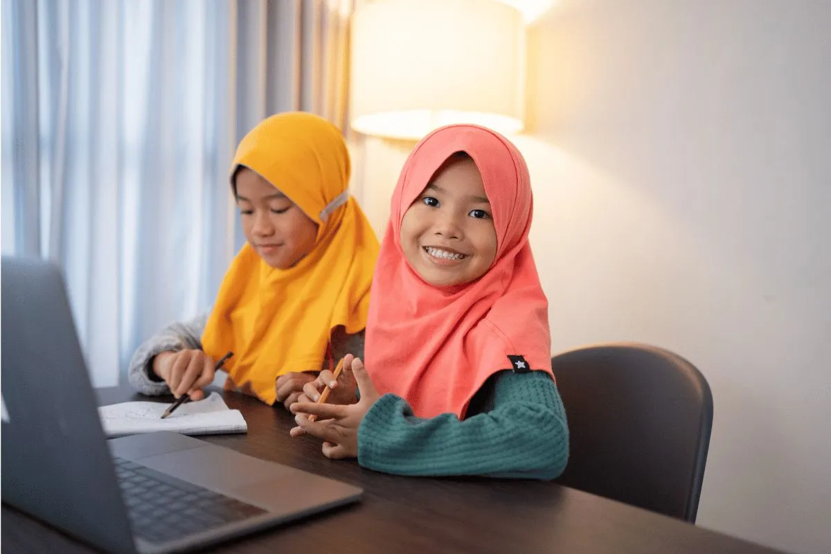 Muslim children learning the Quran online with certified teachers at Al Hasan